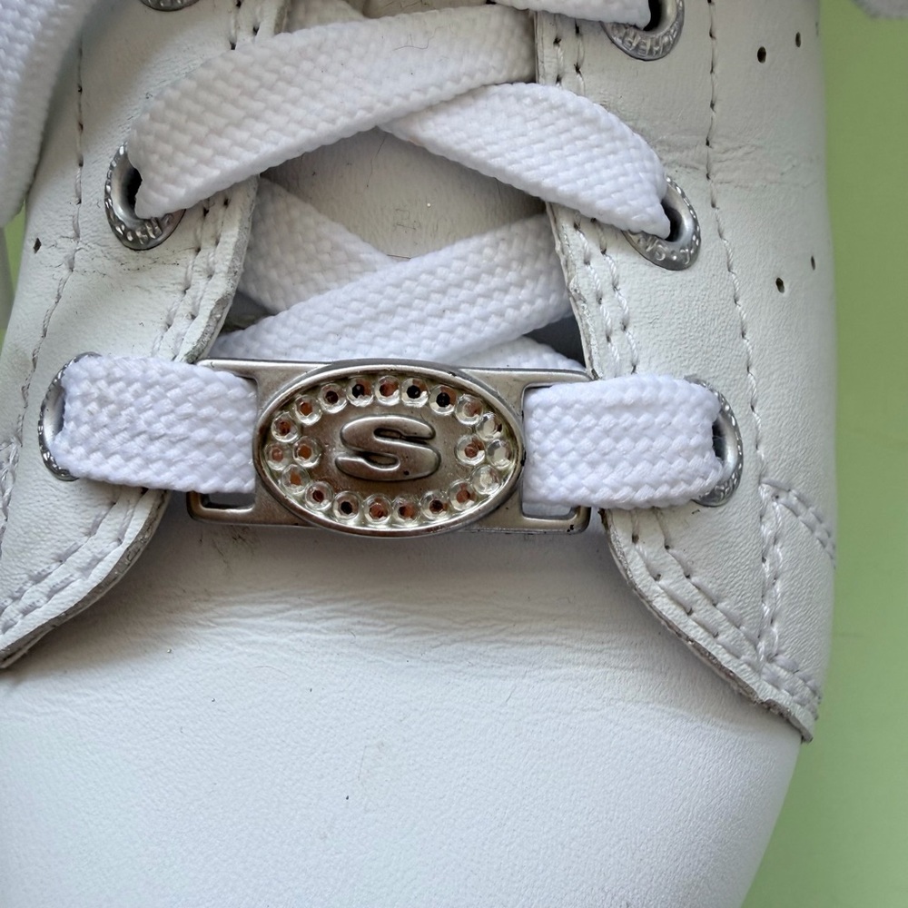 Vintage Skechers White Lace-Up Mules - Picture 12 of 14